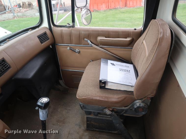 image for item EP9314 1994 Ford L8000 crane truck