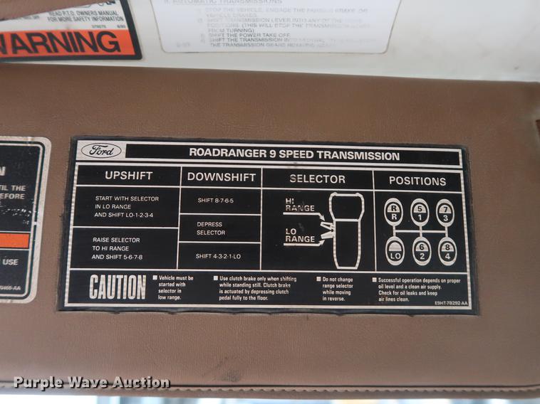 image for item EP9314 1994 Ford L8000 crane truck