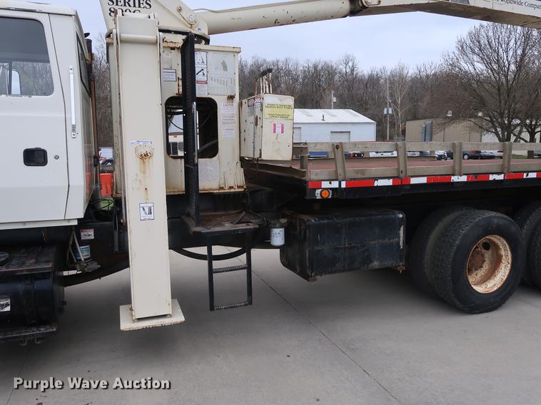 image for item EP9314 1994 Ford L8000 crane truck