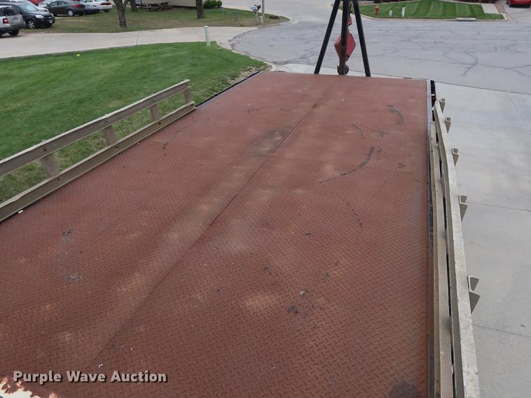 image for item EP9314 1994 Ford L8000 crane truck