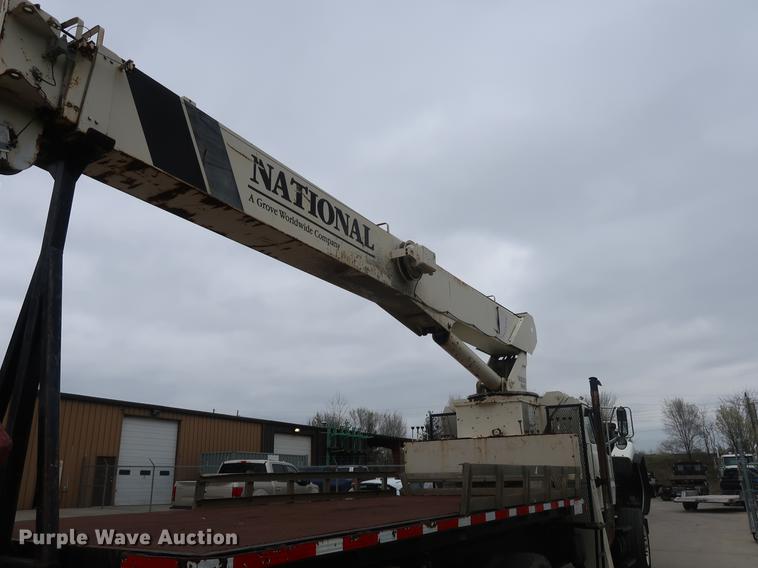 image for item EP9314 1994 Ford L8000 crane truck