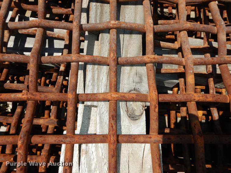 image for item EQ9842 (33) rock screens