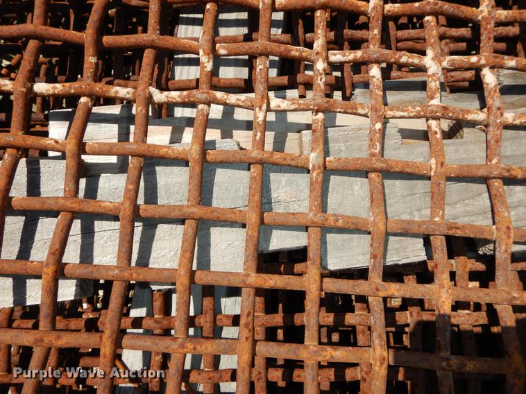 image for item EQ9842 (33) rock screens