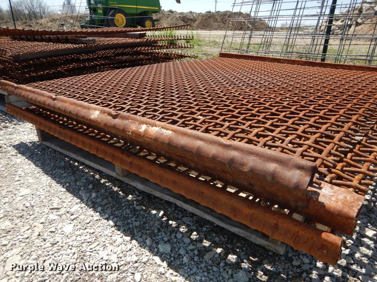 image for item EQ9842 (33) rock screens