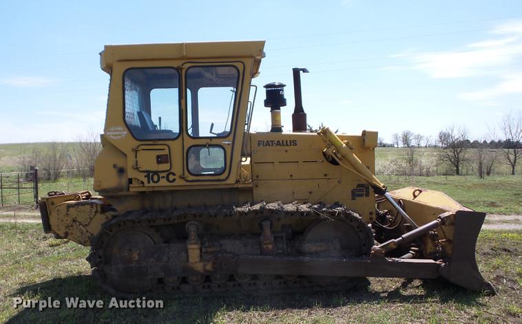 image for item J8523 1981 Fiat-Allis 10C dozer