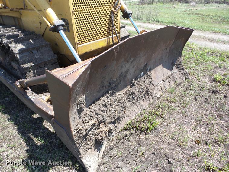 image for item J8523 1981 Fiat-Allis 10C dozer