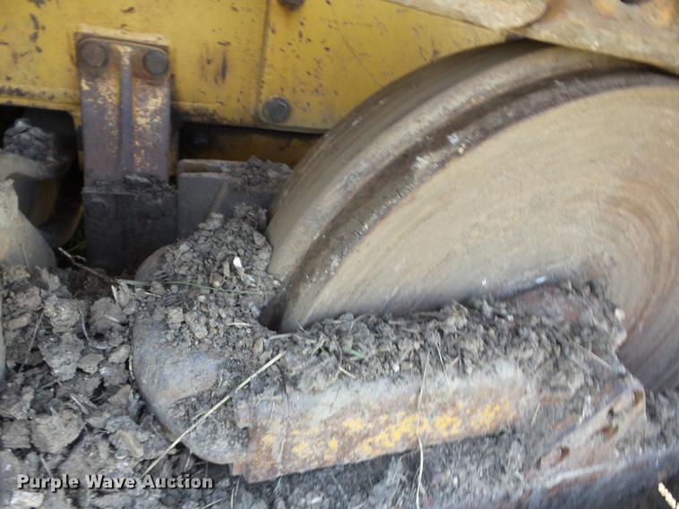 image for item J8523 1981 Fiat-Allis 10C dozer