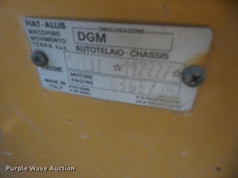 image for item J8523 1981 Fiat-Allis 10C dozer
