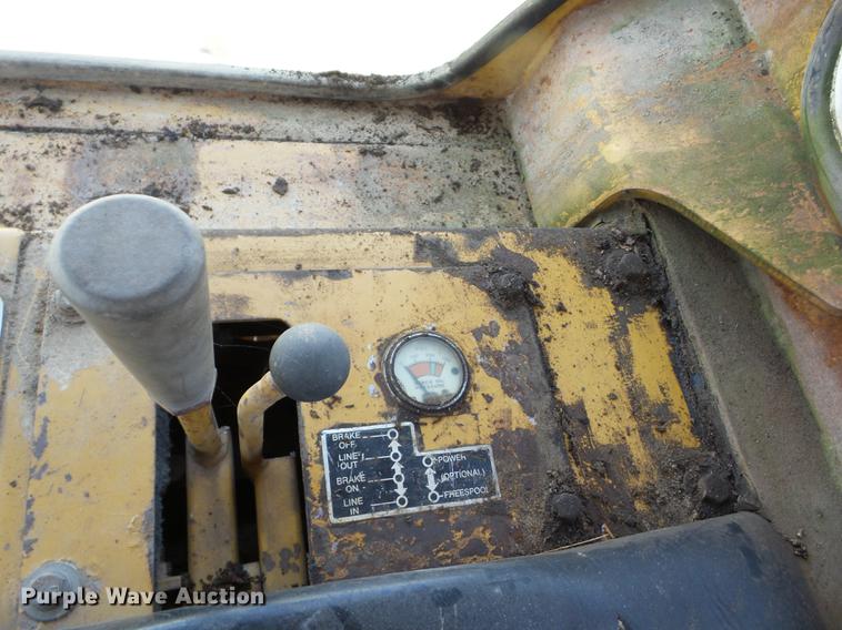 image for item J8523 1981 Fiat-Allis 10C dozer