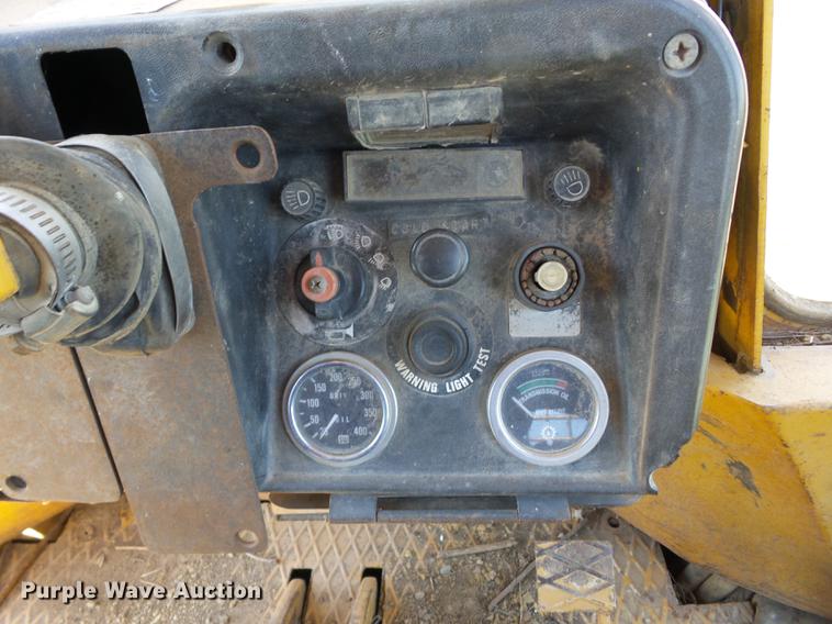 image for item J8523 1981 Fiat-Allis 10C dozer