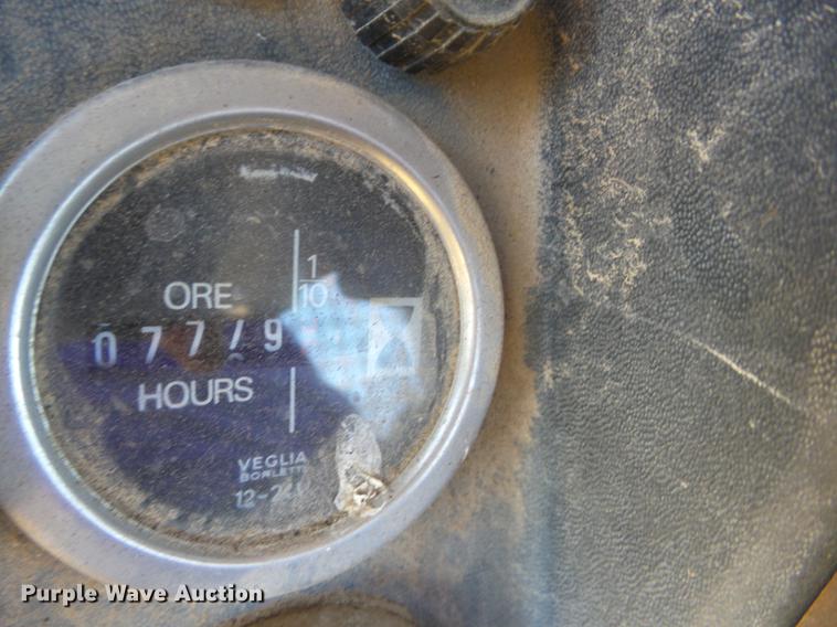 image for item J8523 1981 Fiat-Allis 10C dozer