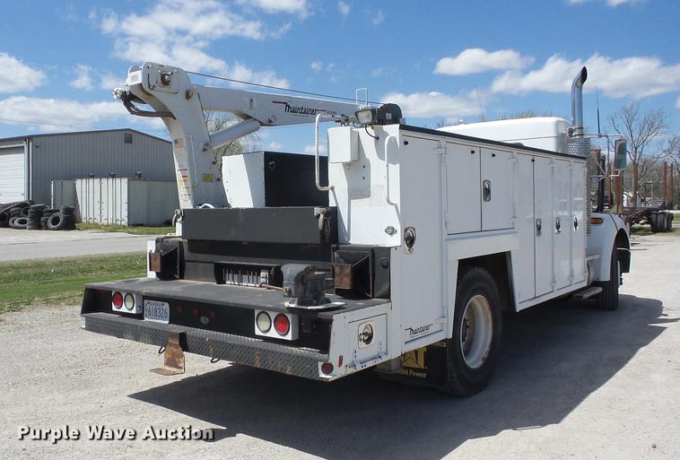 image for item J8527 2001 Kenworth T300 service truck