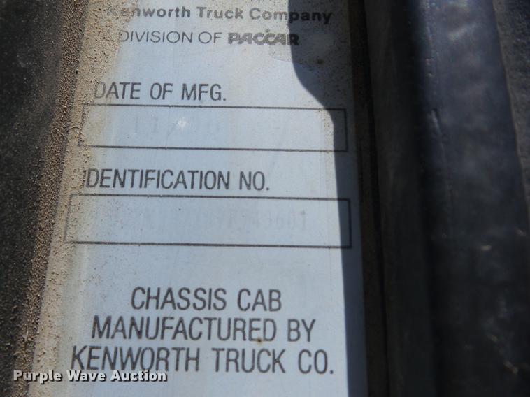 image for item J8528 1997 Kenworth T300 service truck