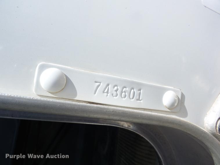 image for item J8528 1997 Kenworth T300 service truck