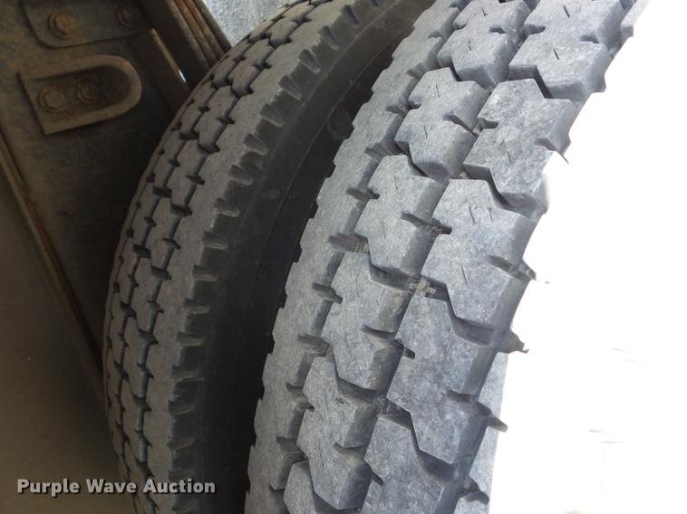 image for item J8528 1997 Kenworth T300 service truck