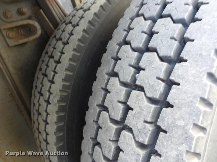 image for item J8528 1997 Kenworth T300 service truck