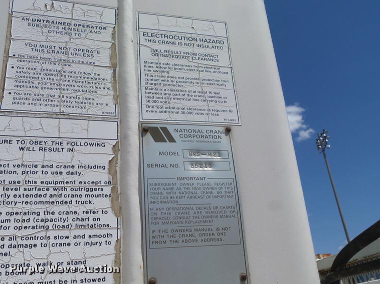 image for item J8528 1997 Kenworth T300 service truck