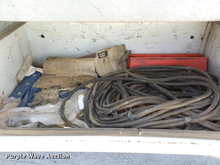 image for item J8528 1997 Kenworth T300 service truck