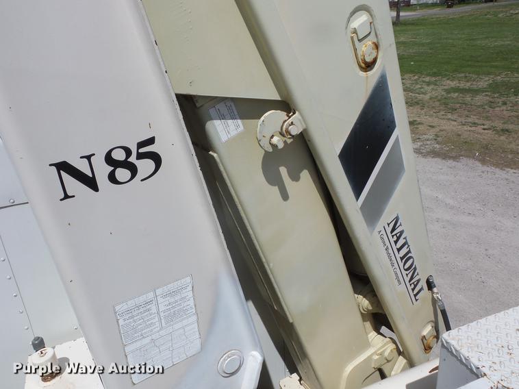 image for item J8528 1997 Kenworth T300 service truck