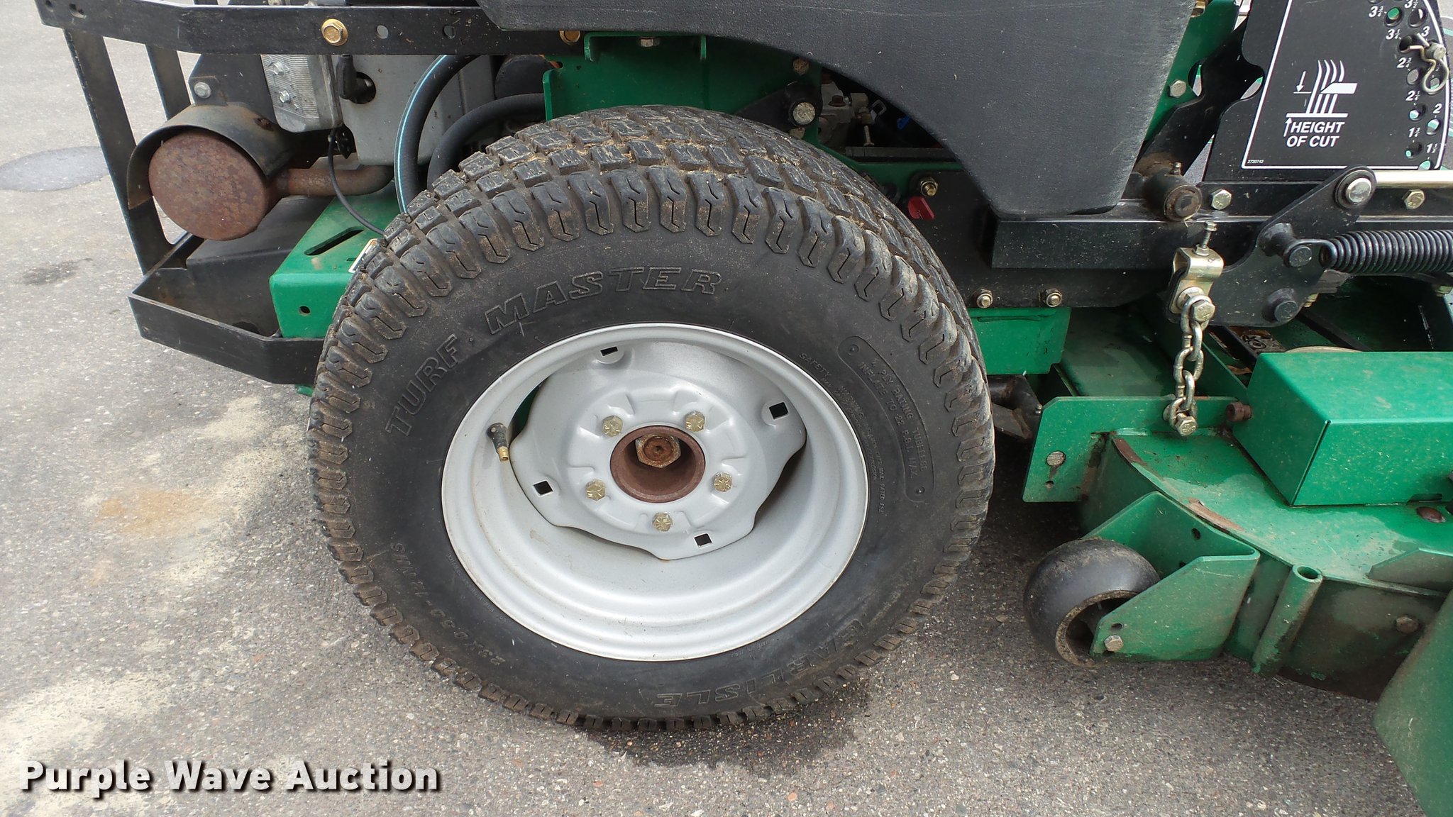 BobCat ZT219 ZTR lawn mower in Hudson, WI Item DV9635 sold Purple Wave