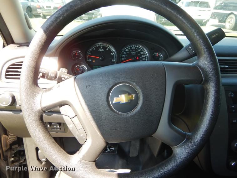 image for item DC0465 2012 Chevrolet Suburban 2500 SUV