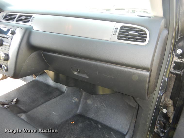 image for item DC0465 2012 Chevrolet Suburban 2500 SUV