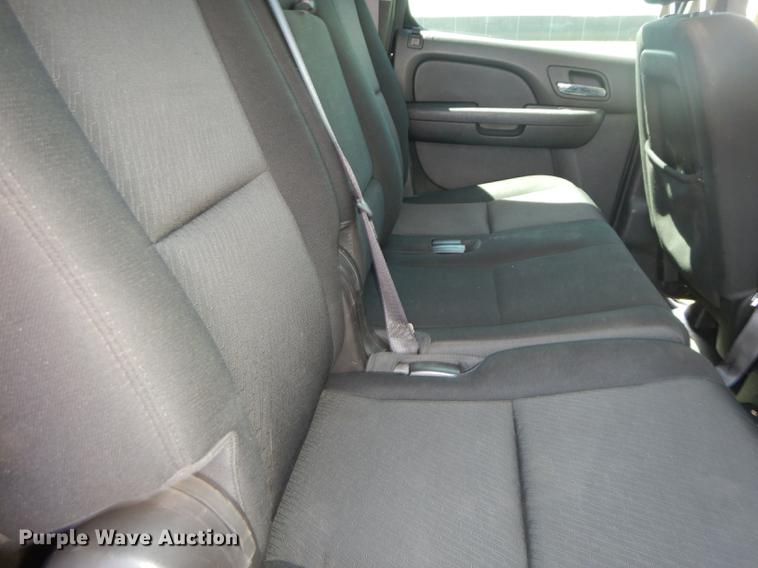 image for item DC0465 2012 Chevrolet Suburban 2500 SUV