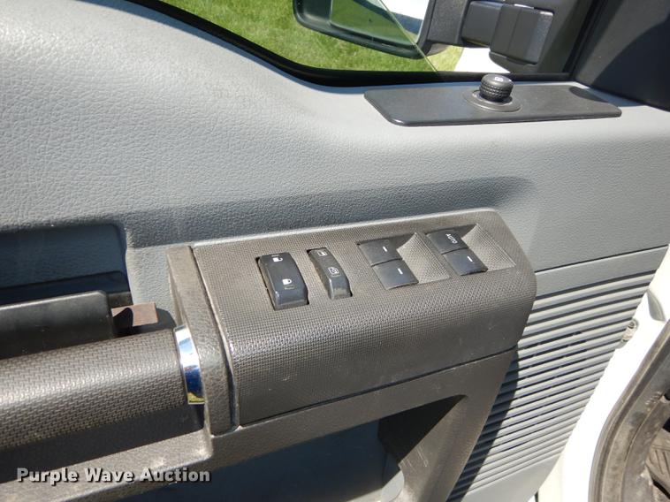 image for item DC0466 2012 Ford F250 Super Duty Crew Cab utility bed pickup truck