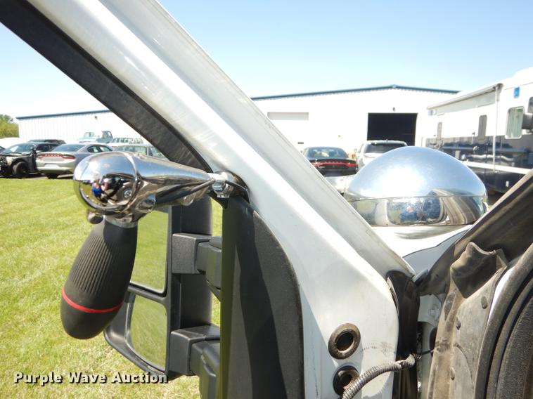 image for item DC0466 2012 Ford F250 Super Duty Crew Cab utility bed pickup truck