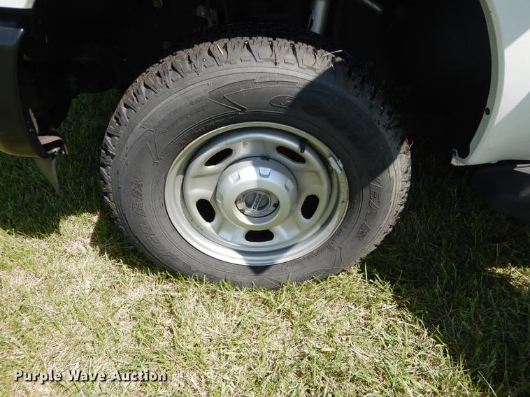 image for item DC0466 2012 Ford F250 Super Duty Crew Cab utility bed pickup truck