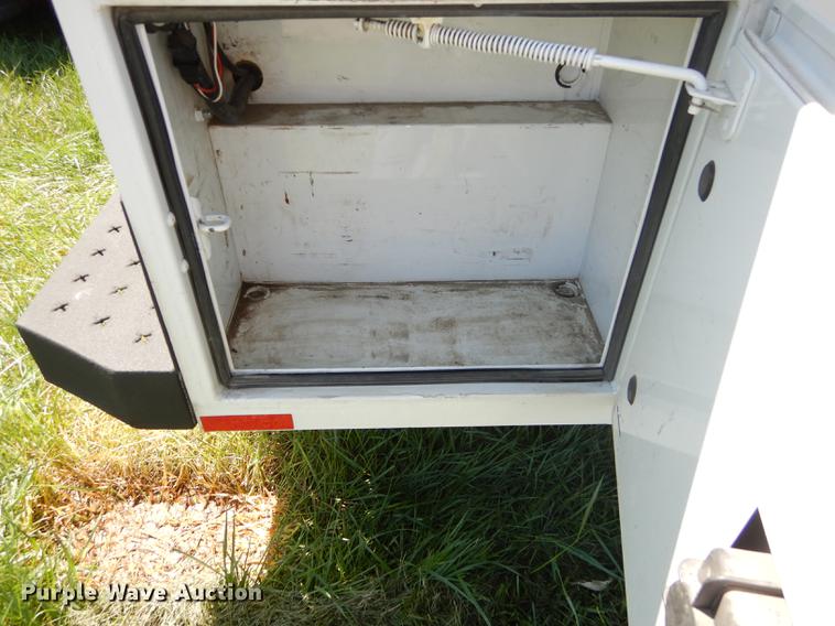 image for item DC0466 2012 Ford F250 Super Duty Crew Cab utility bed pickup truck