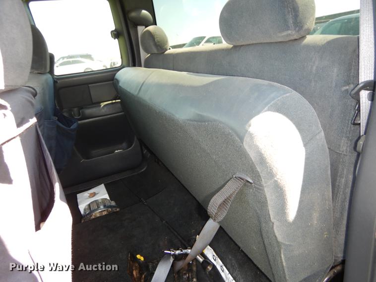 image for item DC0491 2002 Chevrolet Silverado 1500 LS Ext. Cab pickup truck