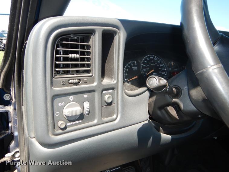 image for item DC0491 2002 Chevrolet Silverado 1500 LS Ext. Cab pickup truck