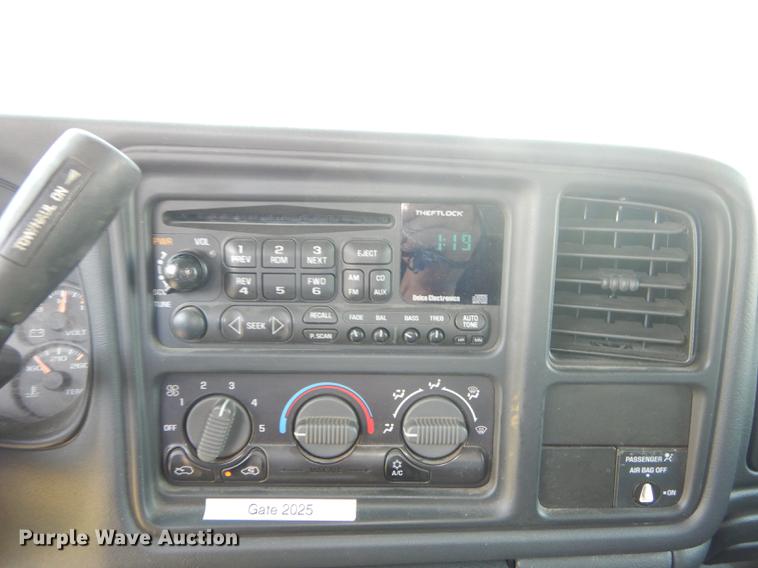 image for item DC0491 2002 Chevrolet Silverado 1500 LS Ext. Cab pickup truck