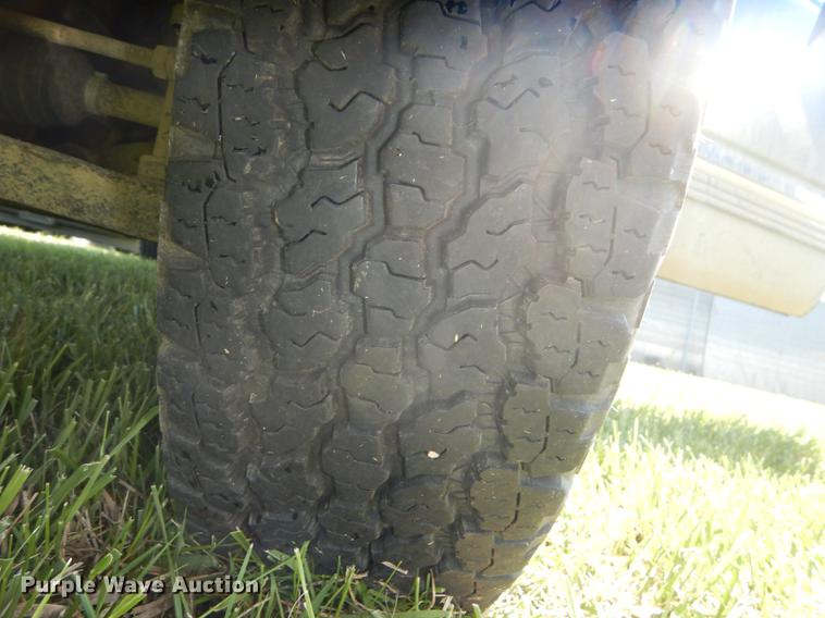 image for item DC0491 2002 Chevrolet Silverado 1500 LS Ext. Cab pickup truck