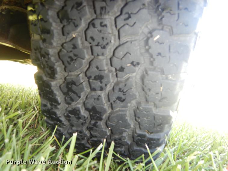 image for item DC0491 2002 Chevrolet Silverado 1500 LS Ext. Cab pickup truck