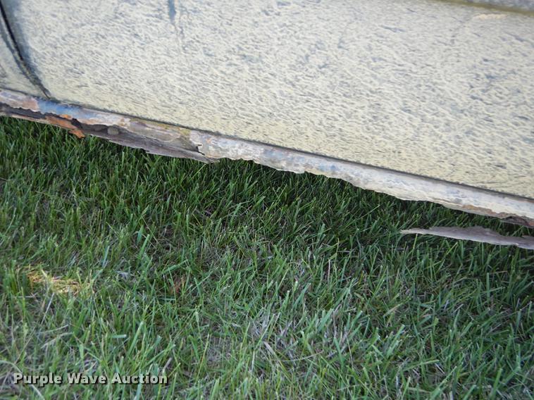 image for item DC0491 2002 Chevrolet Silverado 1500 LS Ext. Cab pickup truck