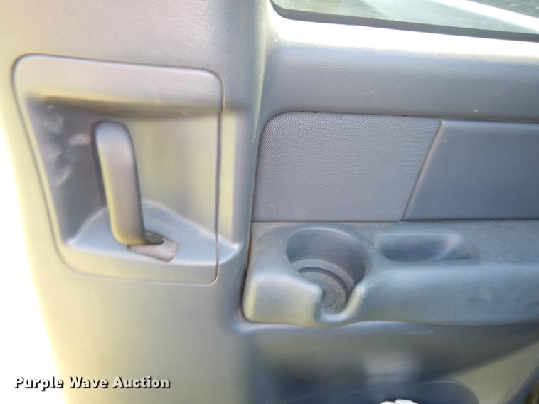 image for item DC0491 2002 Chevrolet Silverado 1500 LS Ext. Cab pickup truck