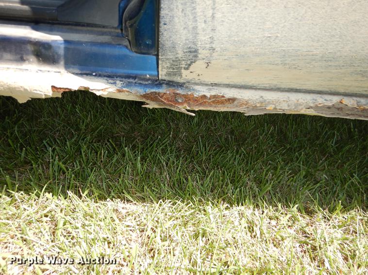 image for item DC0491 2002 Chevrolet Silverado 1500 LS Ext. Cab pickup truck