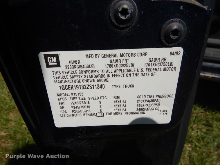 image for item DC0491 2002 Chevrolet Silverado 1500 LS Ext. Cab pickup truck