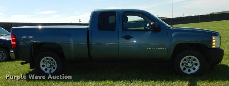 image for item DC0492 2009 Chevrolet Silverado 1500 Ext. Cab pickup truck