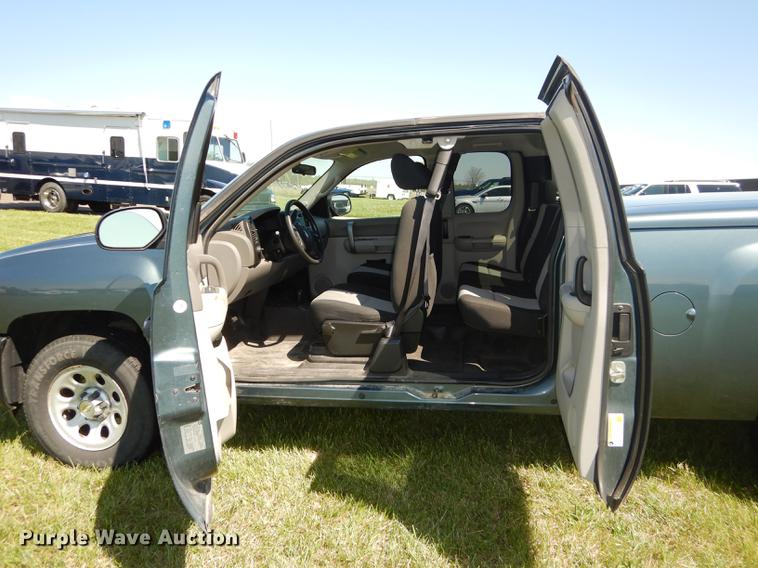 image for item DC0492 2009 Chevrolet Silverado 1500 Ext. Cab pickup truck