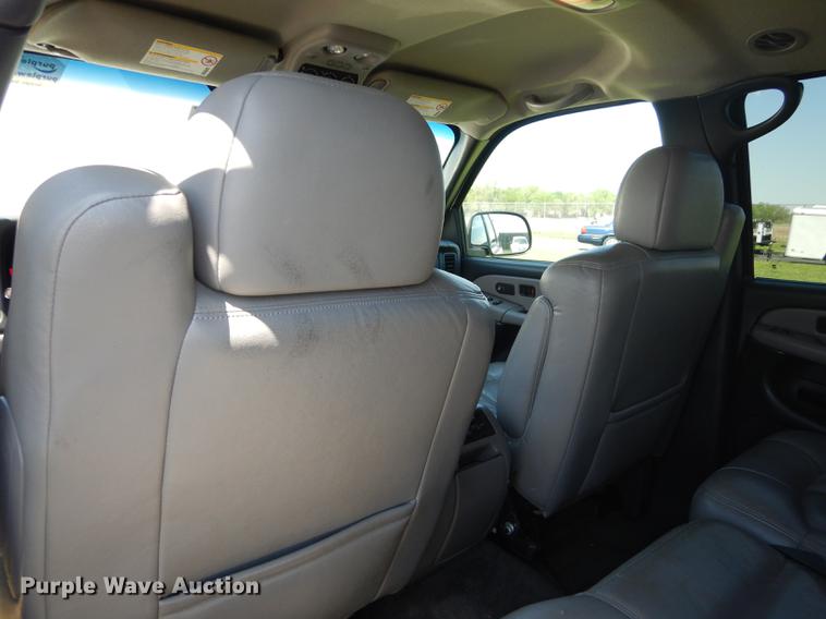 image for item DC0494 2001 Chevrolet Suburban K1500 SUV