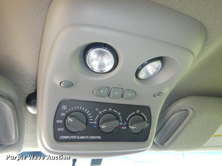 image for item DC0494 2001 Chevrolet Suburban K1500 SUV