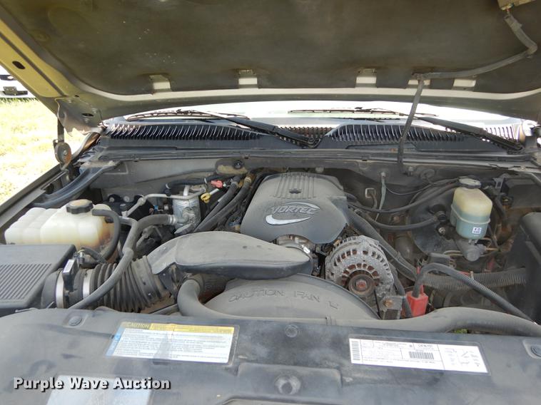 image for item DC0494 2001 Chevrolet Suburban K1500 SUV