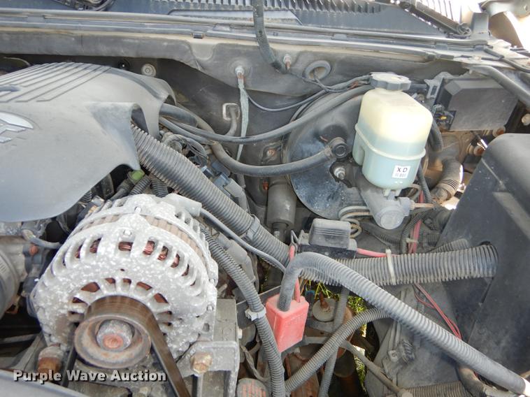 image for item DC0494 2001 Chevrolet Suburban K1500 SUV