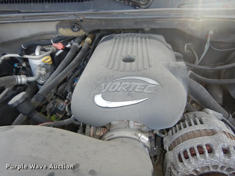 image for item DC0494 2001 Chevrolet Suburban K1500 SUV