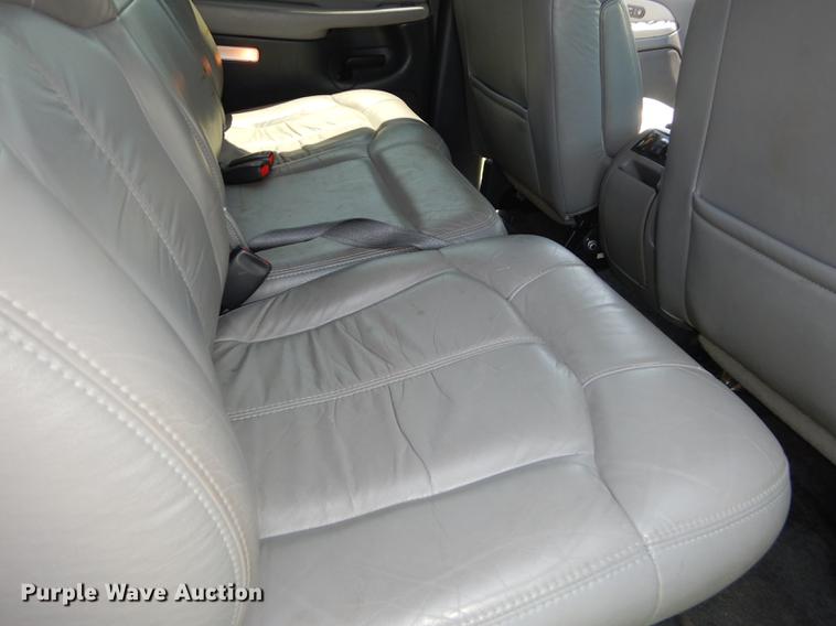 image for item DC0494 2001 Chevrolet Suburban K1500 SUV