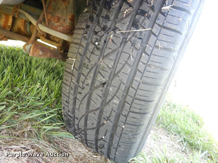 image for item DC0494 2001 Chevrolet Suburban K1500 SUV