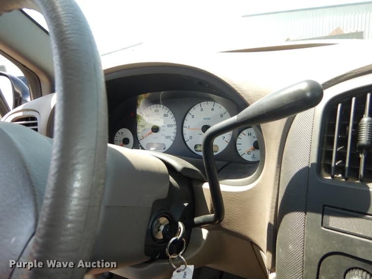 image for item DC0495 2002 Dodge Grand Caravan Sport van